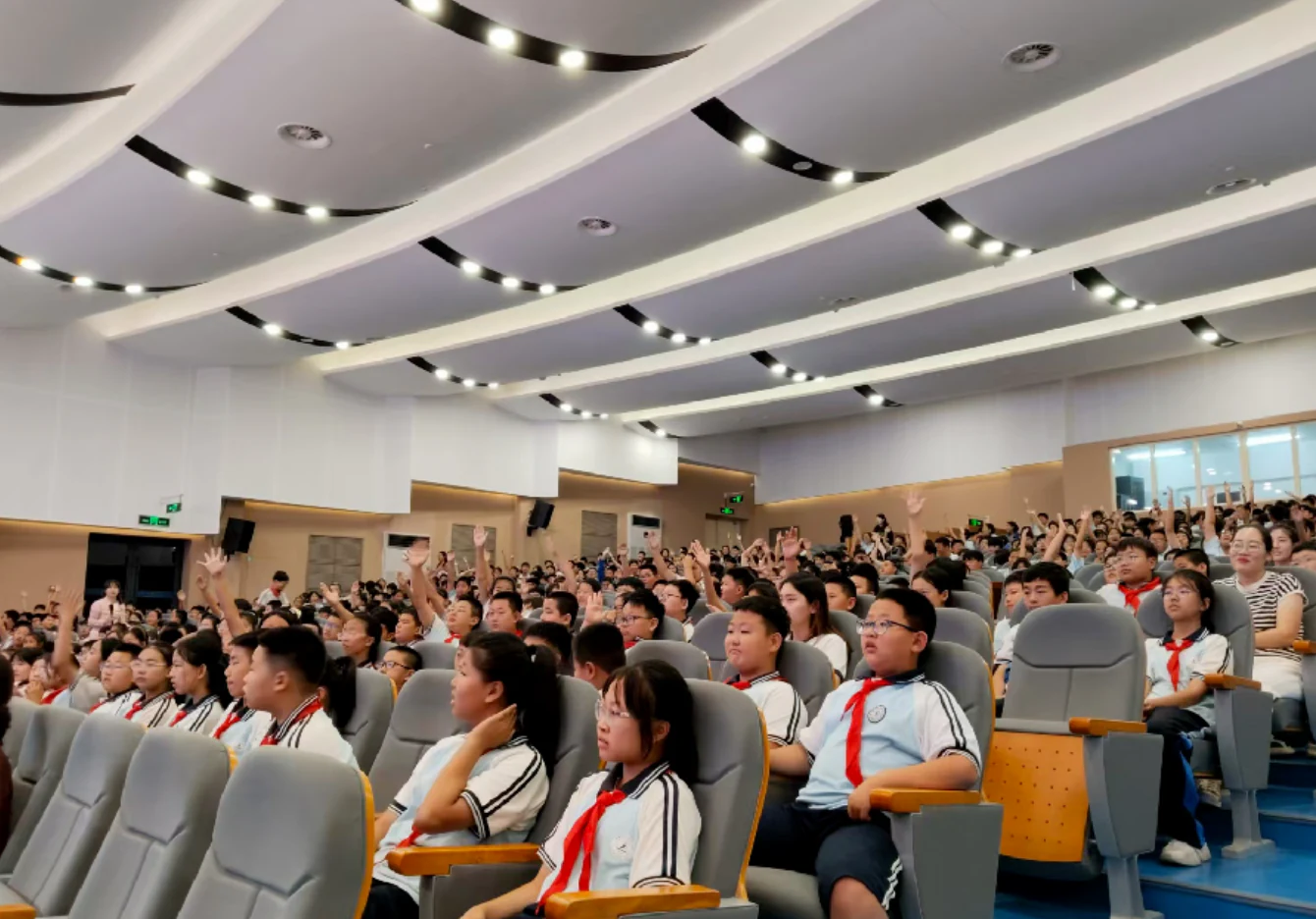 王龙月律师校园反欺凌法治课活动图片第3张